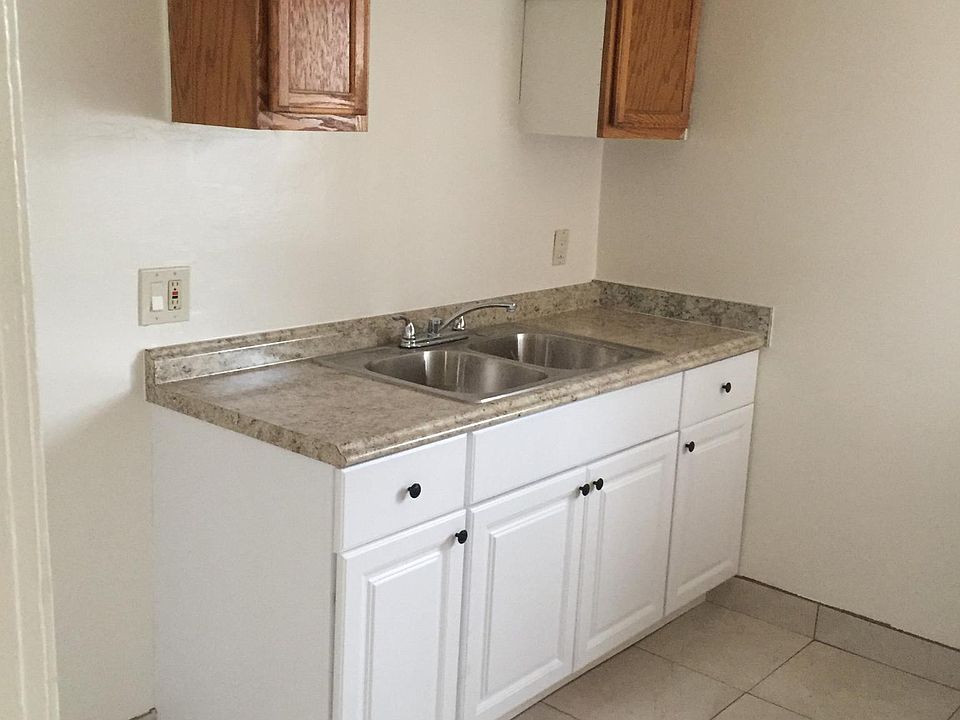 2nd image of 530 1/2 Gulf Ave #530-1/2
