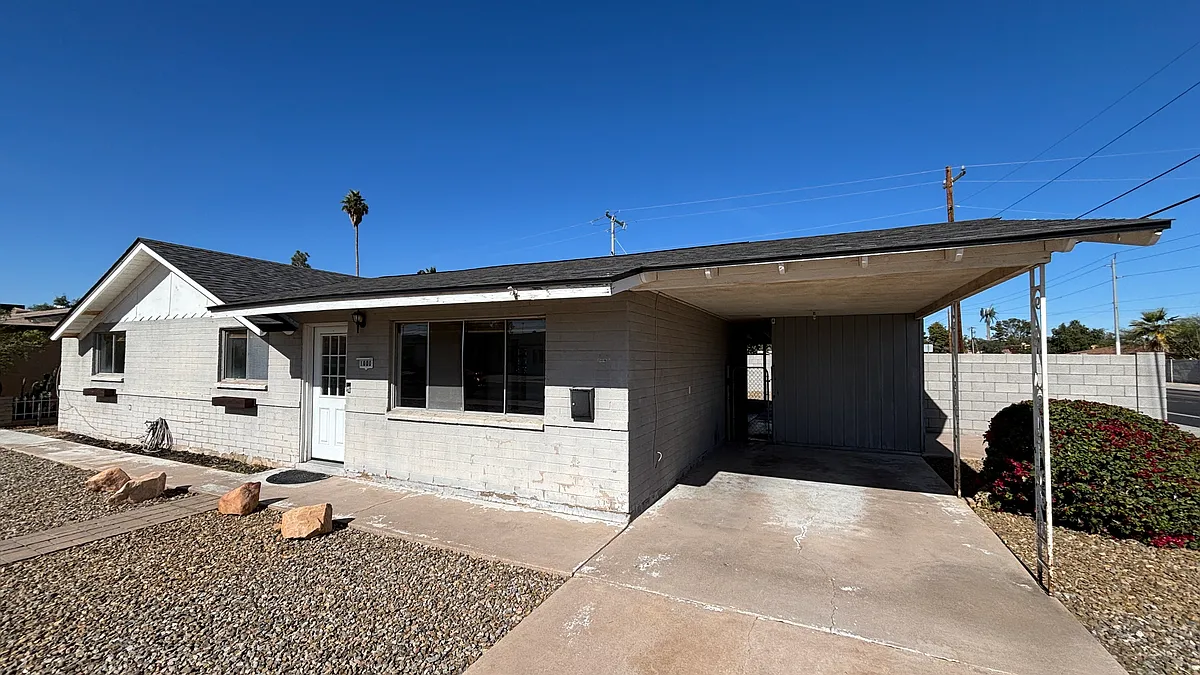 Building Photo - 1000 W Elna Rae St