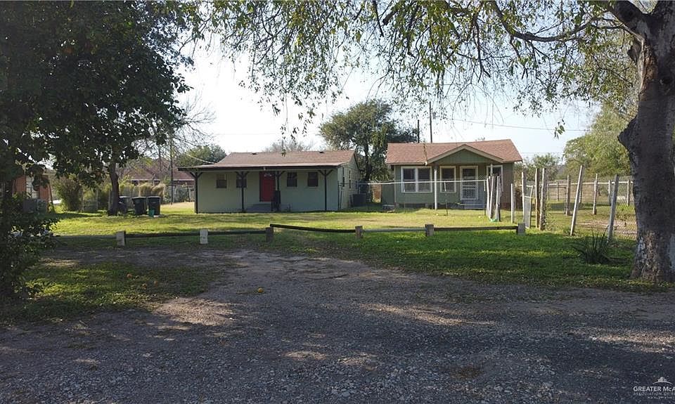 1st image of 411 N Glasscock Blvd