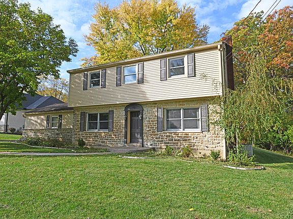3rd image of 8170 Margaret Ln