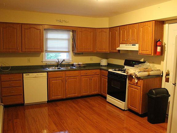 Eat in Kitchen