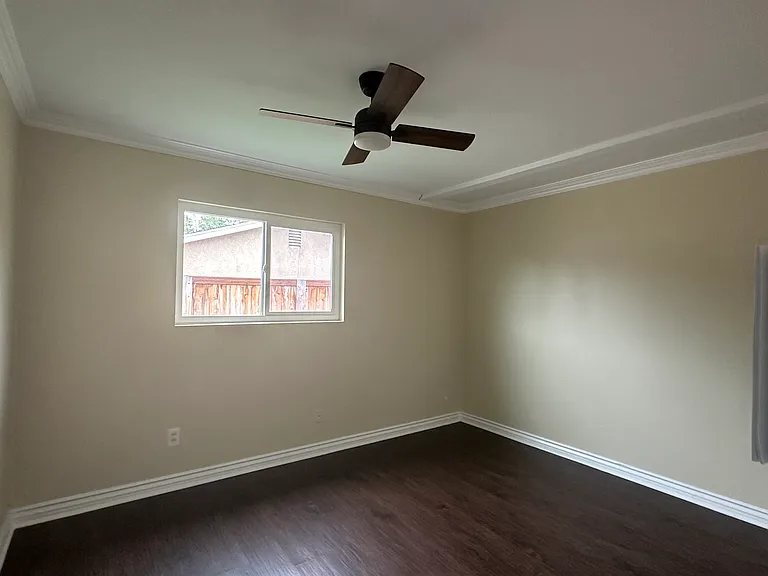 1454 El Prado Ave — Photo 12