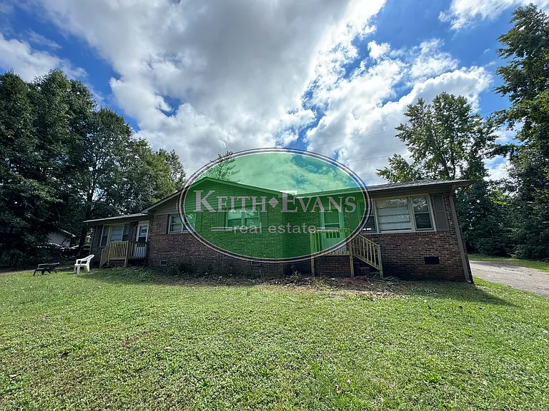 123 Pisgah Dr — Photo 2