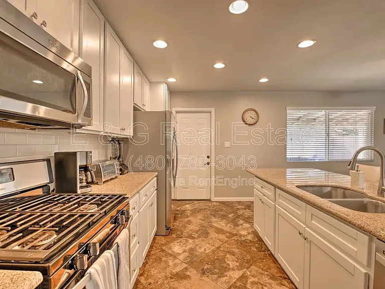 609 S Priest Dr — Photo 5