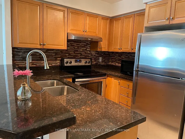 7 Lorraine Dr #1511 — Photo 5