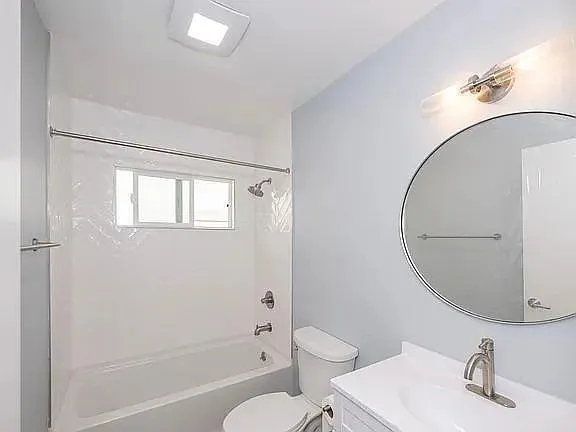 418 N Broadway #418.5 — Photo 10