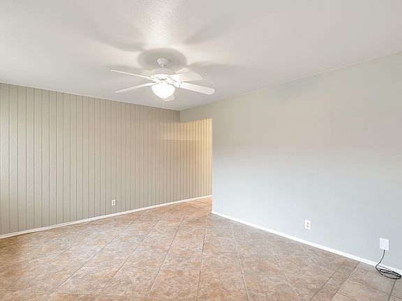 4th image of 506 E Huntington Dr APT 2
