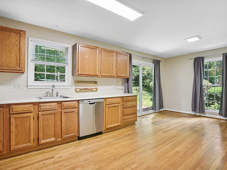 1510 Chatham Colony Ct — Photo 7