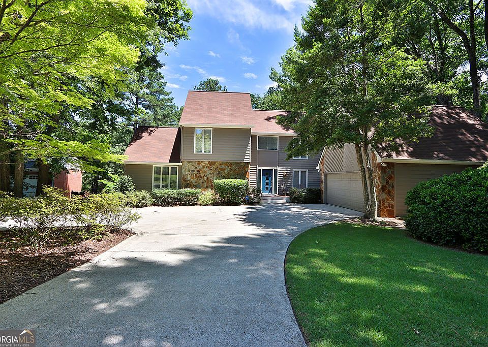 1st image of 480 Timberlea Lake Dr SE