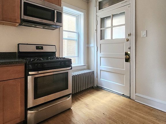 2nd image of 5419 W Montrose Ave #5427-S1