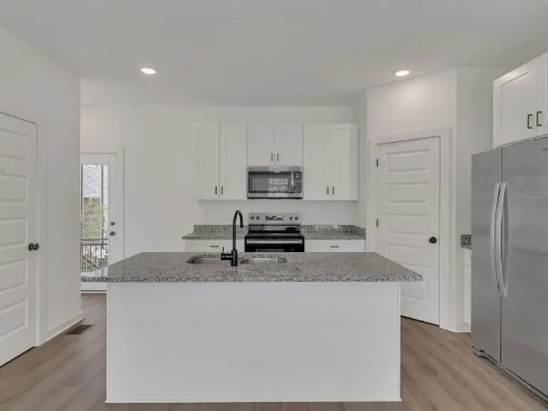 310 Cedar St #2 — Photo 6