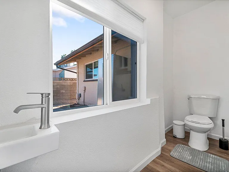 Cozy half bath