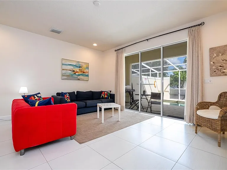 1615 Retreat Cir — Photo 40