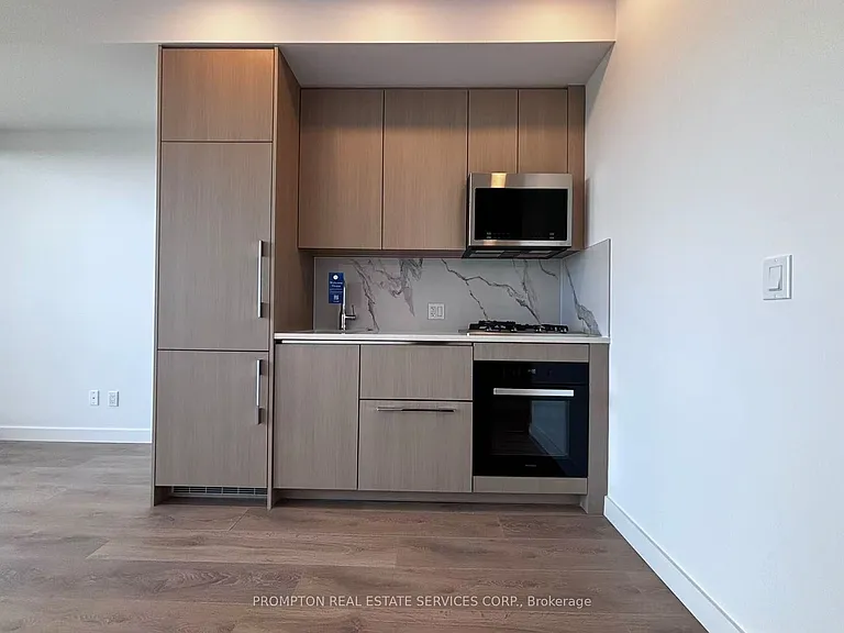 18 Esther Shiner Blvd #2607 — Photo 4