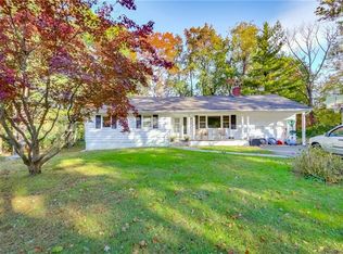 6 Dolson Rd, Monsey, NY 10952