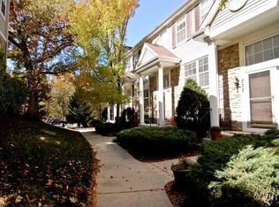 785 W Misty Dr #785, Palatine, IL 60074