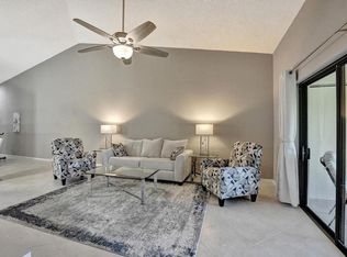 9716 Sills Dr E APT 204, Boynton Beach, FL 33437