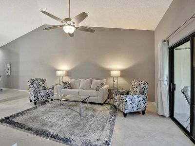 9716 Sills Drive E #204, Boynton Beach, FL, 33437