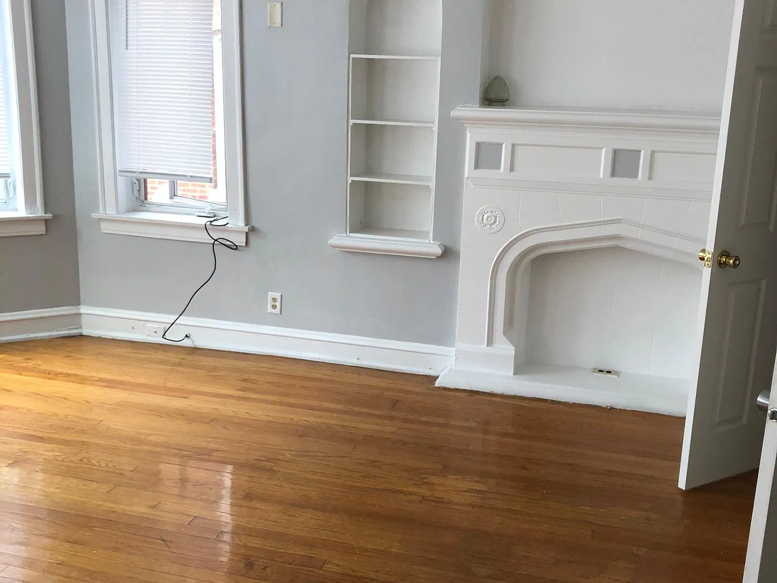 6807 S Harper Ave — Photo 4