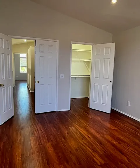 540 E Calora St — Photo 31