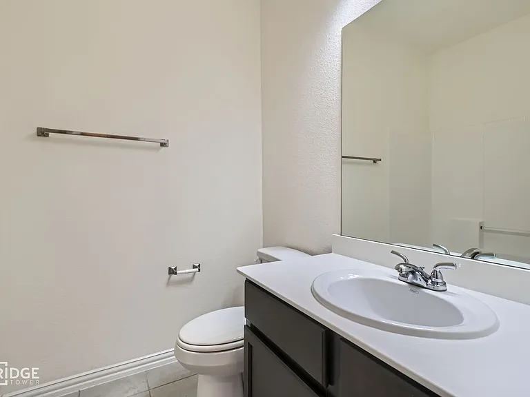 1412 Lake Crest Ln — Photo 24