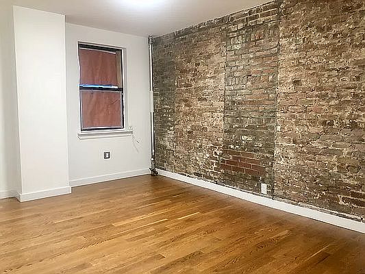 2nd image of 360 Greene Ave APT 1