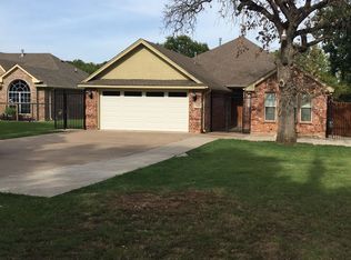 2829 Milam St, Fort Worth, TX 76112