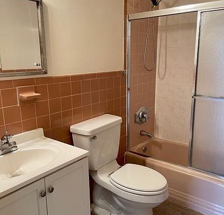 3rd image of 69-71 Magnolia St APT 4