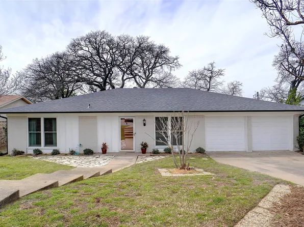 702 Vail Dr, Arlington, TX 76012