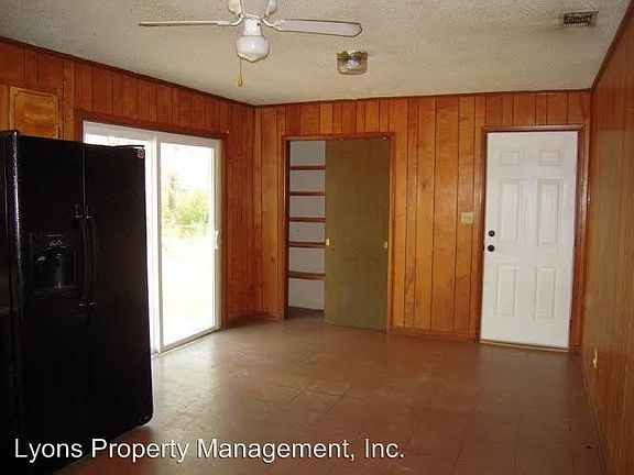4th image of 815 Zimmerman St