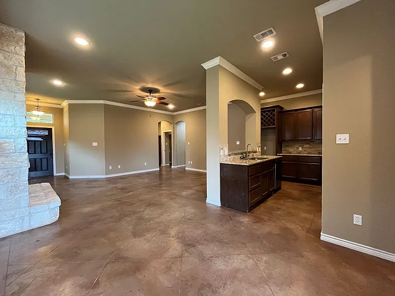 3113 Silver Saddle Dr — Photo 6
