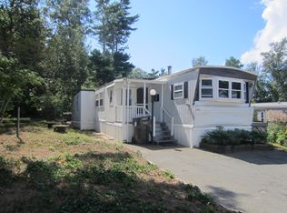8 Kristen Ln, Wareham, MA 02571