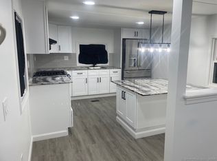 23 Barlow Dr, Mansfield, CT 06268