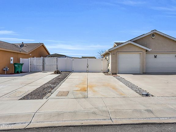 3rd image of 1382 White Bluffs Cir