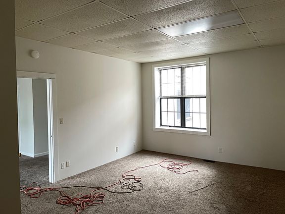 4th image of 19 Wall St APT 2
