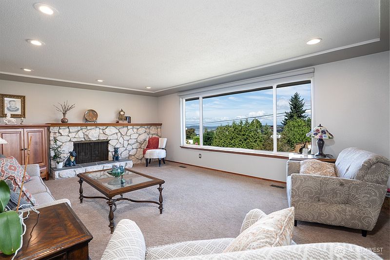 2nd image of 7418 S 15th Street