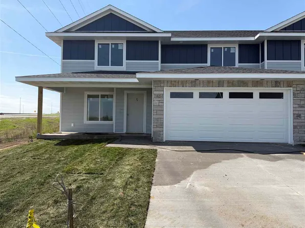 1625 Mitchell Pl, Tiffin, IA 52340