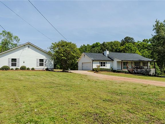 2nd image of 695 Cooper Rd
