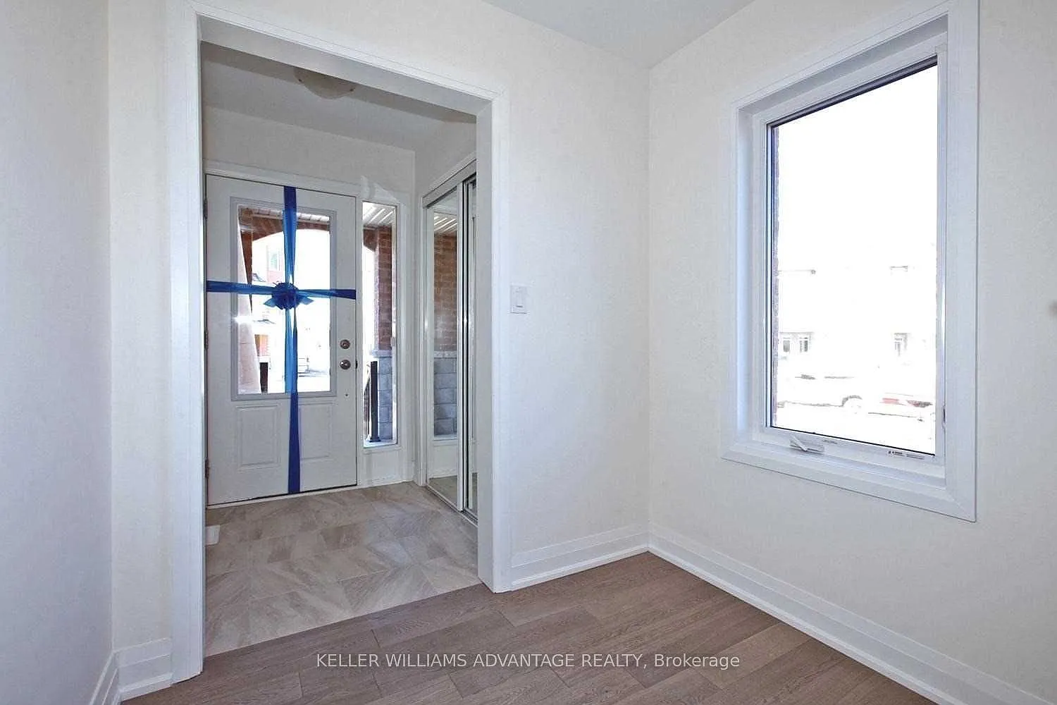 4 bed, $3,900 — Photo 2