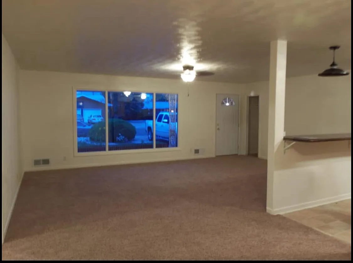W 17th Ln, Portales — Photo 4