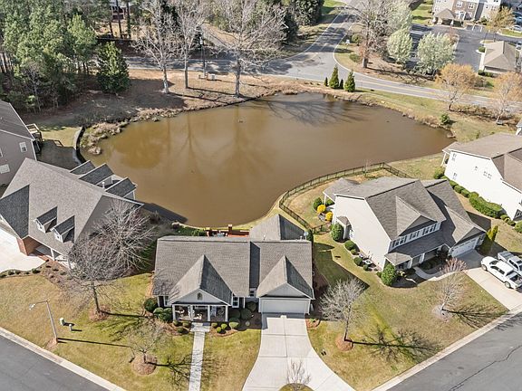 2nd image of 1612 Porches Way