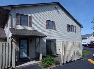 2315 Carnation Dr #2315, Crest Hill, IL 60403