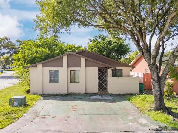 5114 NW 194th Ln, Opa Locka, FL 33055