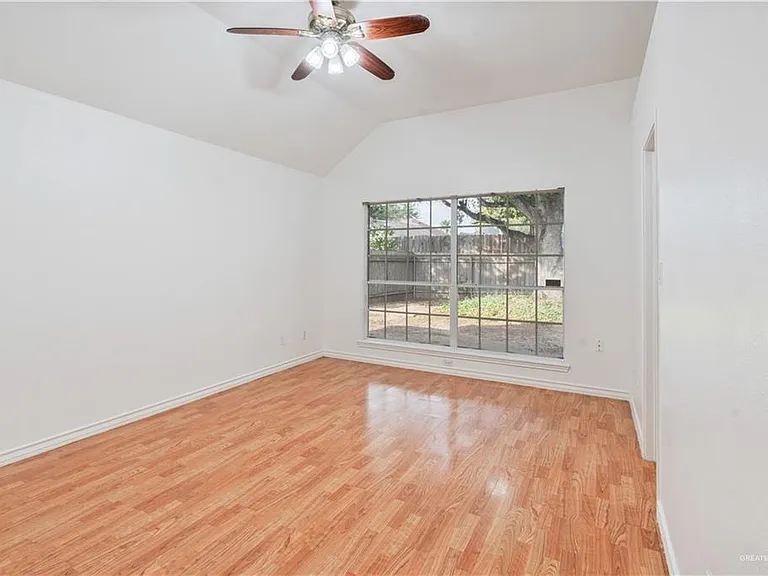 1013 N 47th St — Photo 10