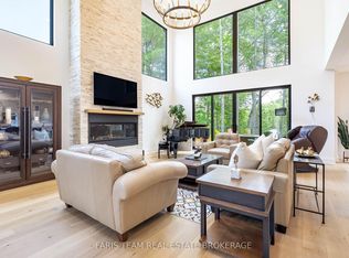 183 Woodland Dr, Wasaga Beach, ON L9Z 2V4