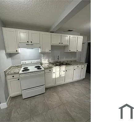 1024 W 22nd St — Photo 23