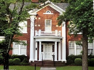 707 Broad St W, Wilson, NC 27893