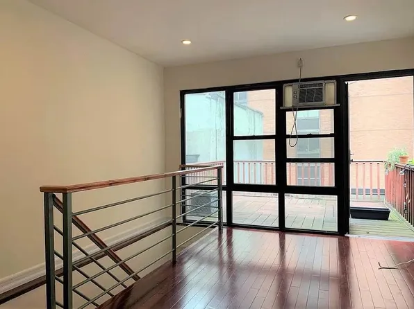 241 East 58th Street image 1 of 9