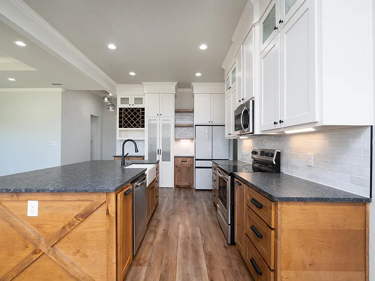 133 Bell St — Photo 15