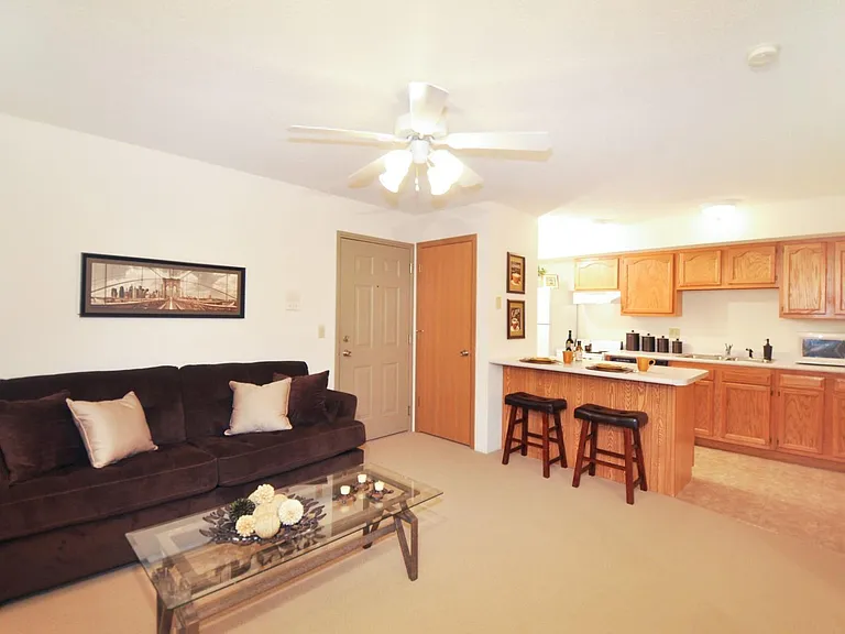 203 N Gregory St — Photo 9